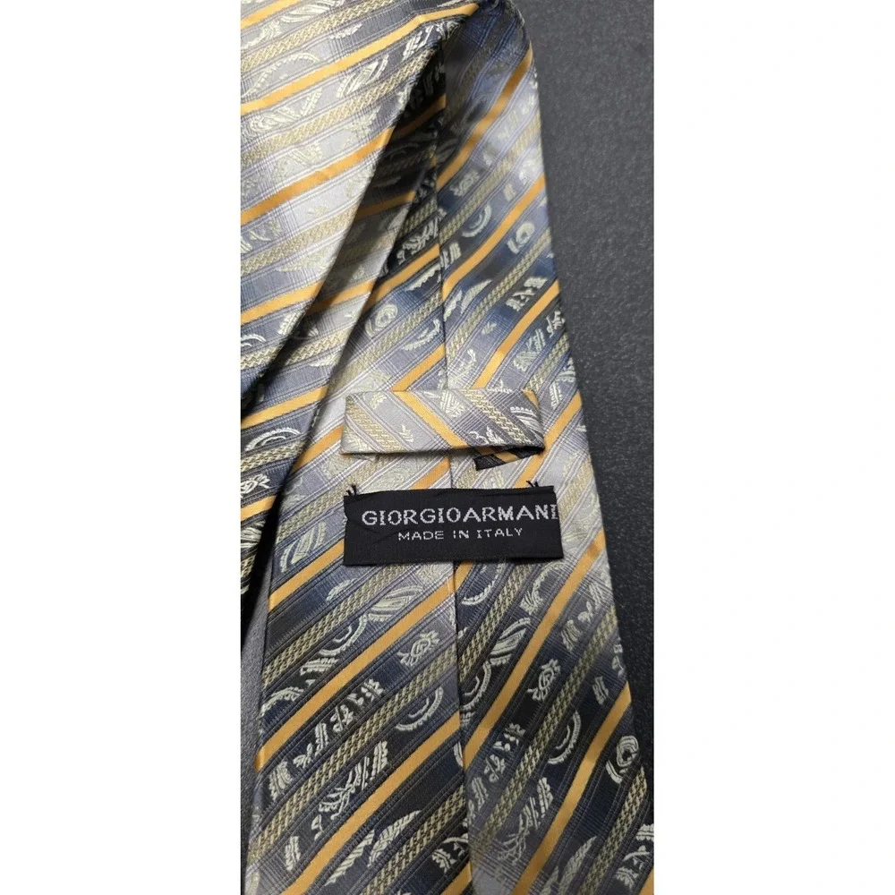 New GIORGIO ARMANI‎ Luxury Gray Gold Striped 100% Silk Mens Necktie Career Italy